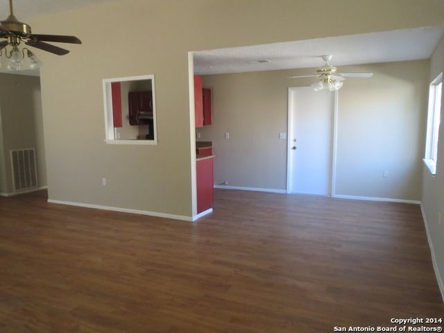 5910 Patrick Henry, San Antonio, TX 78233