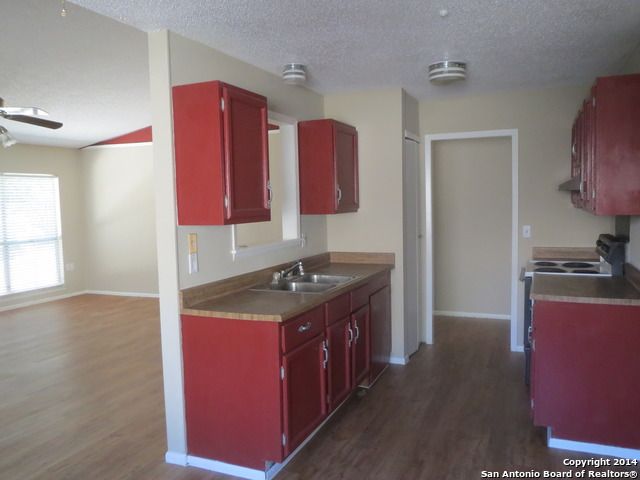 5910 Patrick Henry, San Antonio, TX 78233