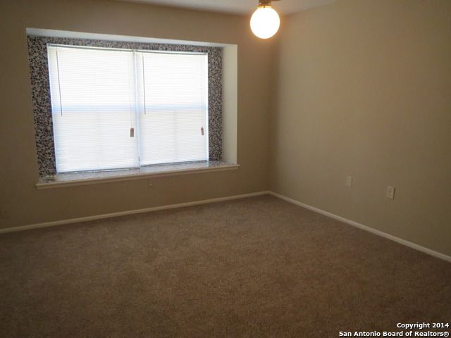 5910 Patrick Henry, San Antonio, TX 78233