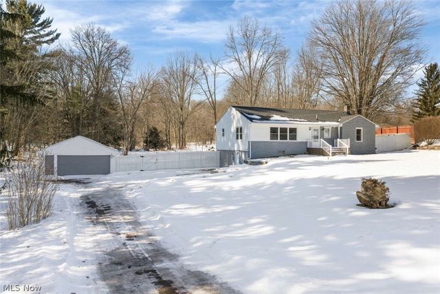 99 N Munroe Road, Tallmadge, OH 44278