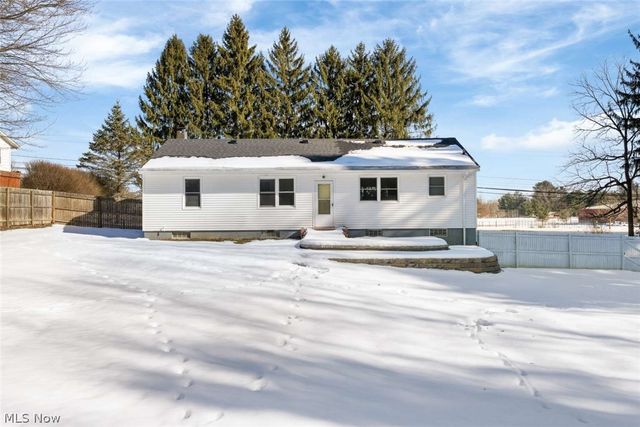 99 N Munroe Road, Tallmadge, OH 44278