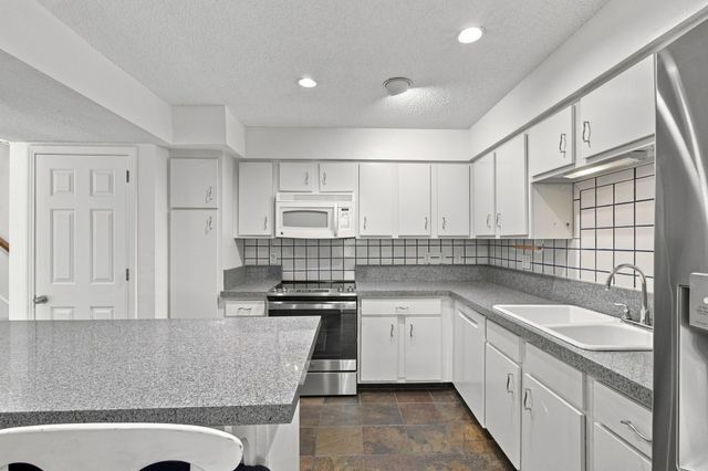4487 Post Pl Apt 29, Nashville, TN 37205
