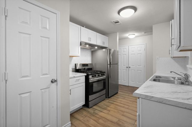 2113 San Antonio, Grand Prairie, TX 75051