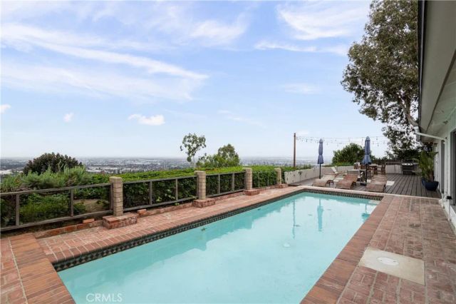 12530 Carinthia, Whittier, CA 90601