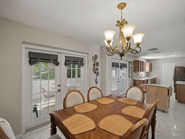 530 Australian Circle, Lake Park, FL 33403