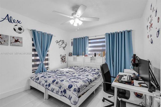 2464 NW 104th St, Miami, FL 33147