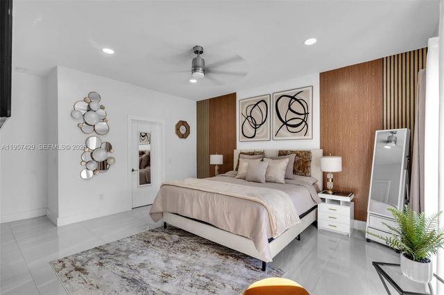 2464 NW 104th St, Miami, FL 33147