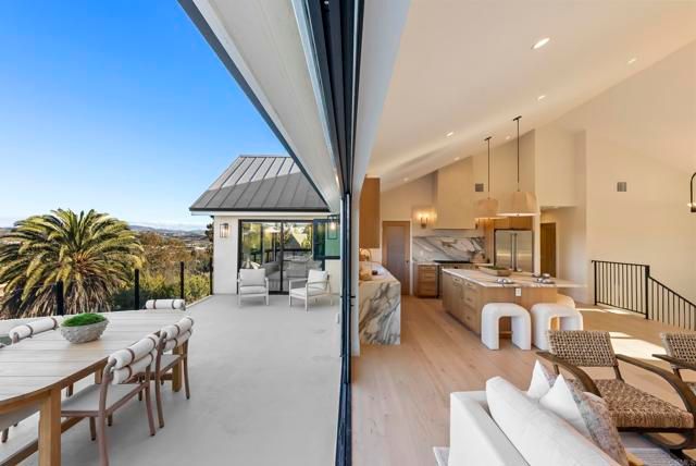 3920 Holly Brae, Carlsbad, CA 92008