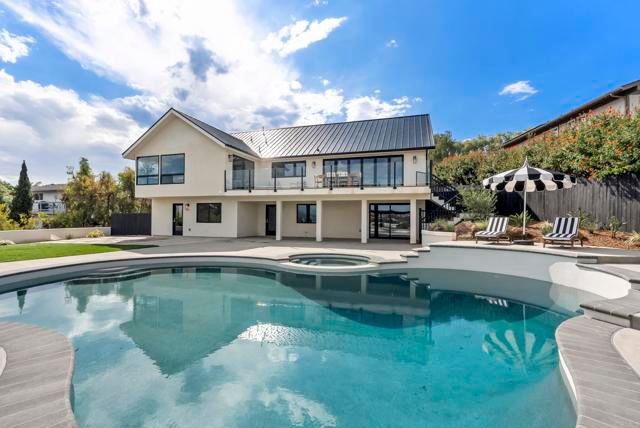 3920 Holly Brae, Carlsbad, CA 92008