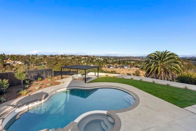 3920 Holly Brae, Carlsbad, CA 92008