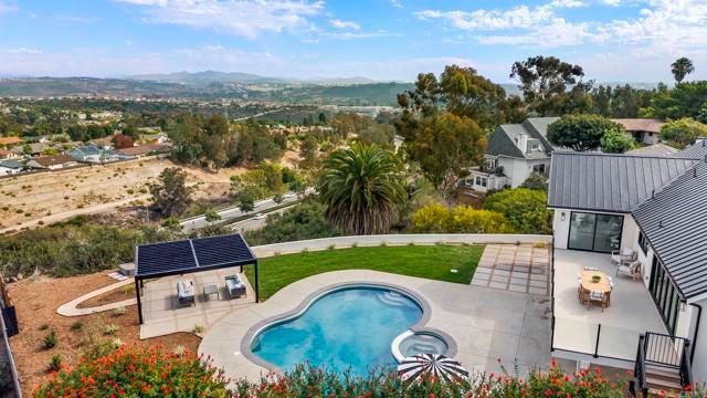 3920 Holly Brae, Carlsbad, CA 92008