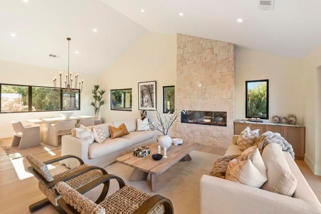 3920 Holly Brae, Carlsbad, CA 92008