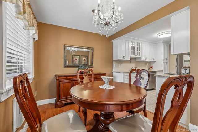 1 Germonds Village 5, Nanuet, NY 10954