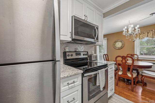 1 Germonds Village 5, Nanuet, NY 10954