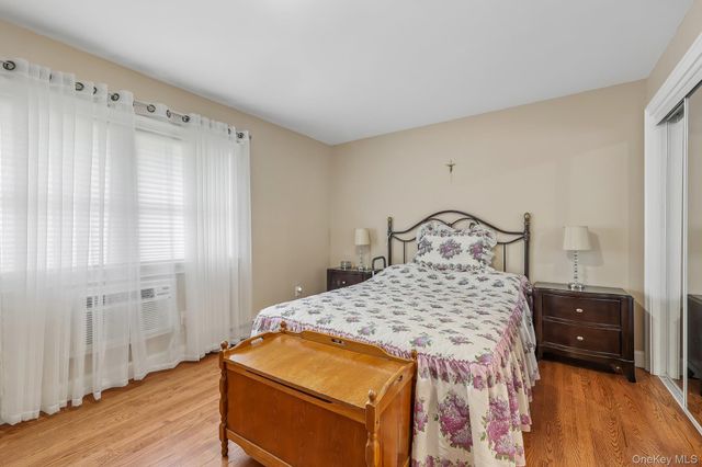 1 Germonds Village 5, Nanuet, NY 10954