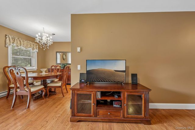 1 Germonds Village 5, Nanuet, NY 10954