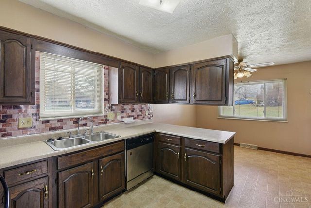 1600 Woodhall Court, Middletown, OH 45042