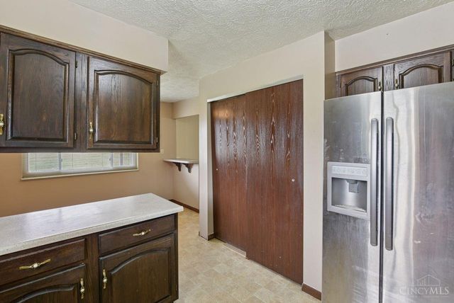 1600 Woodhall Court, Middletown, OH 45042