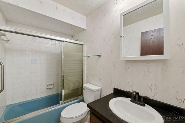 1600 Woodhall Court, Middletown, OH 45042