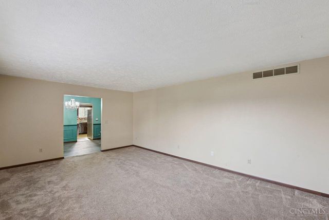 1600 Woodhall Court, Middletown, OH 45042