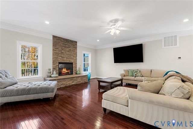 2436 Gammons Creek Dr, Maidens, VA 23102