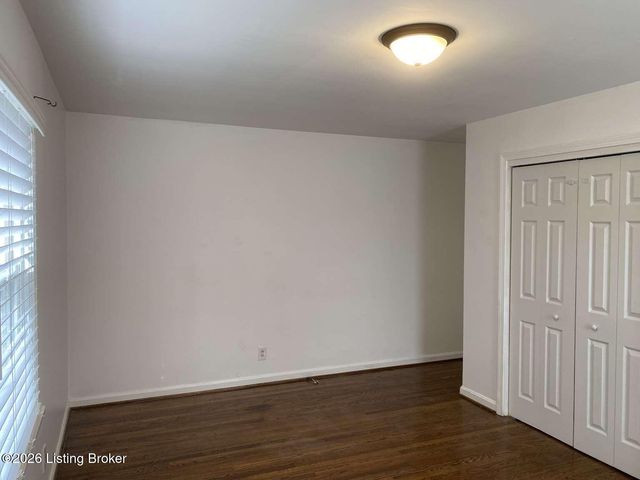 1705 Girard Dr, Louisville, KY 40222