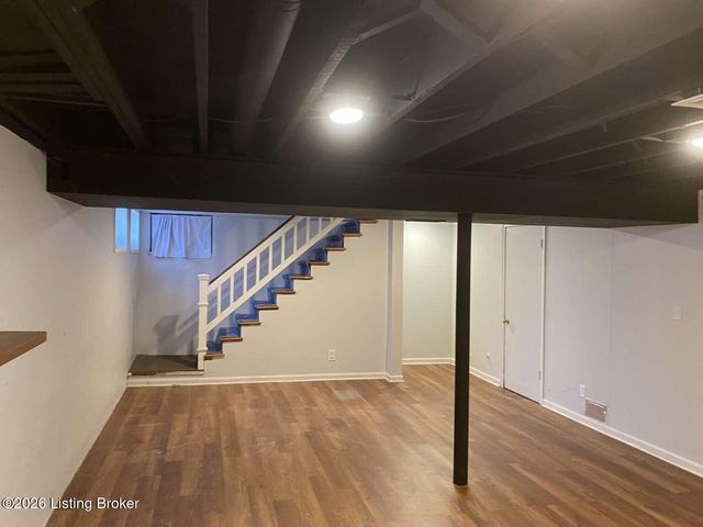 1705 Girard Dr, Louisville, KY 40222