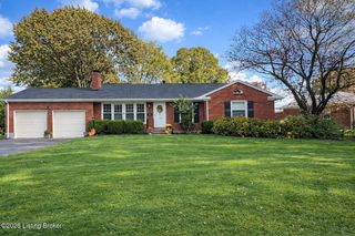1705 Girard Dr, Louisville, KY 40222