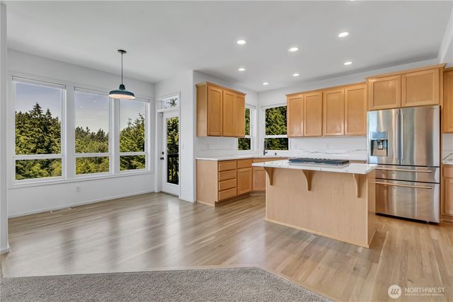 19718 12th Avenue W, Lynnwood, WA 98036
