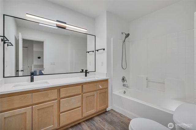 19718 12th Avenue W, Lynnwood, WA 98036