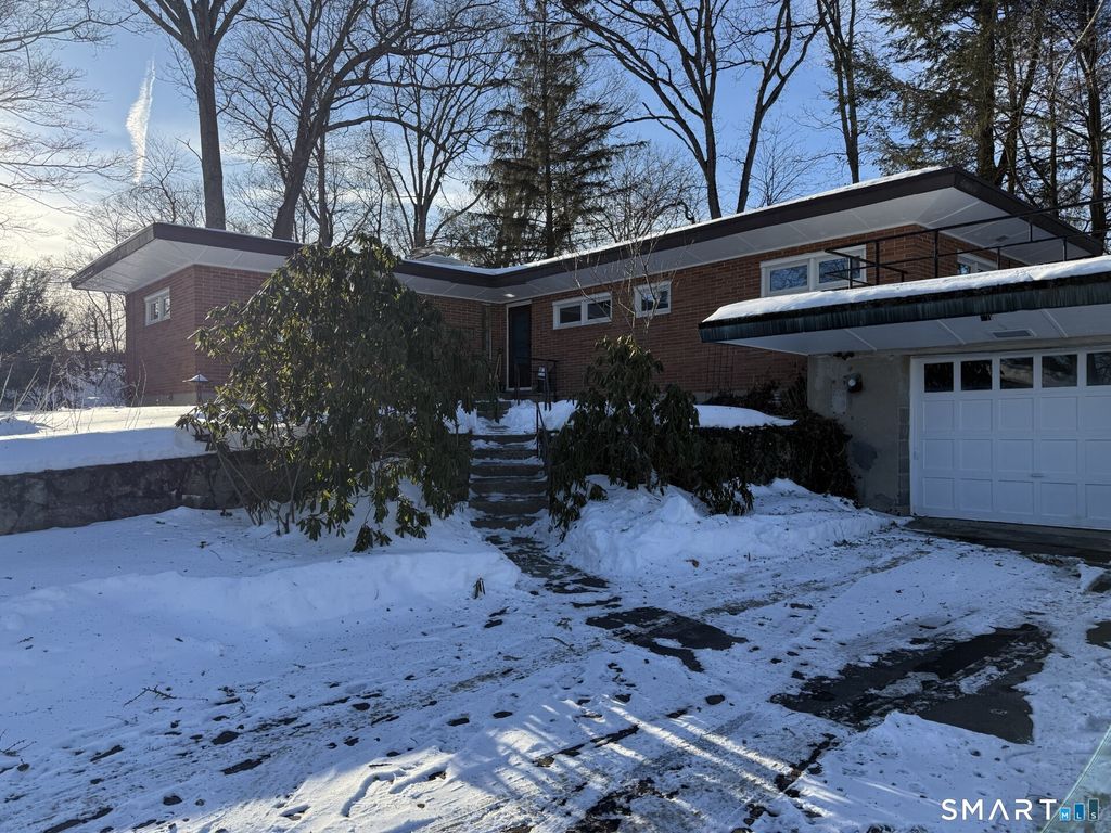 80 Lancaster Street, Watertown, CT 06779