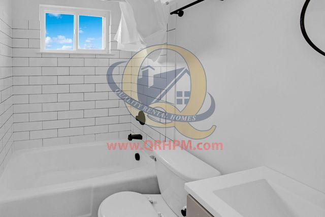 3901 Averill Avenue 402, Flint, MI 48506