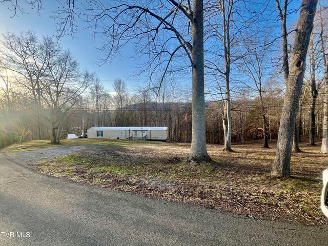 11325 Frederick Road, Coeburn, VA 24230