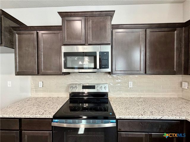 2566 Settlers Oak Drive, Belton, TX 76513