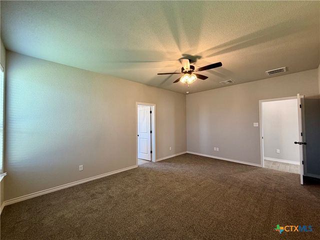 2566 Settlers Oak Drive, Belton, TX 76513