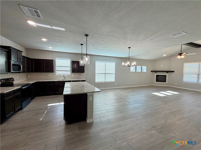 2566 Settlers Oak Drive, Belton, TX 76513