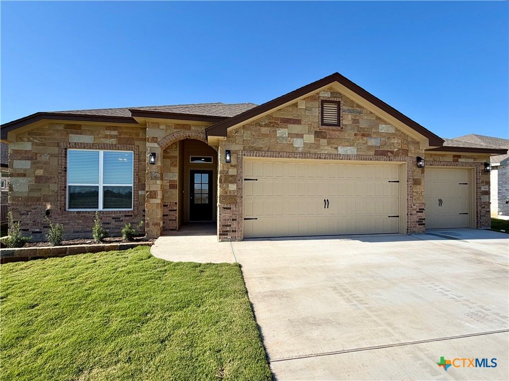 2566 Settlers Oak Drive, Belton, TX 76513