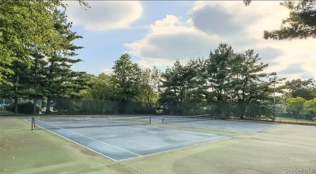 49 Richmond Boulevard 1B, Ronkonkoma, NY 11779