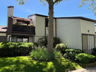 49 Richmond Boulevard 1B, Ronkonkoma, NY 11779