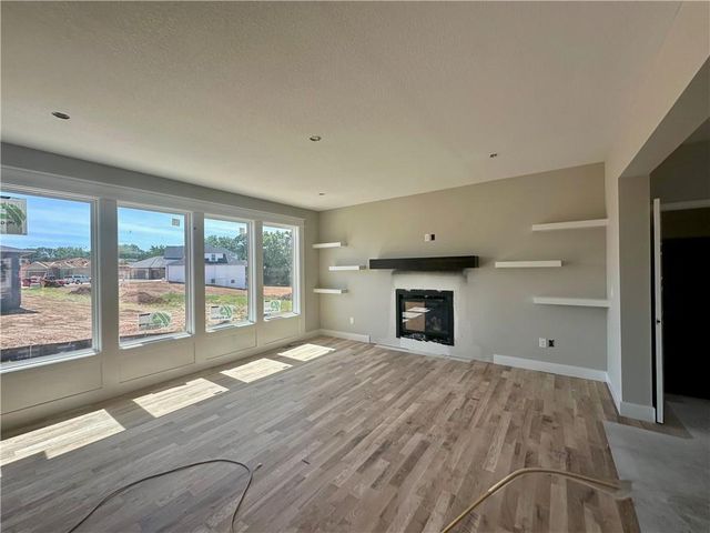6009 Arapahoe Street, Shawnee, KS 66226