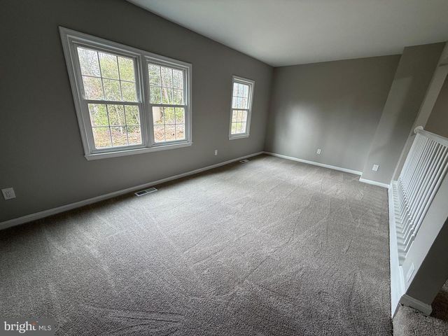 4924 MCFARLAND DR, Fairfax, VA 22032