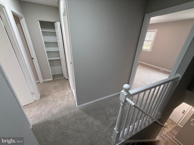 4924 MCFARLAND DR, Fairfax, VA 22032