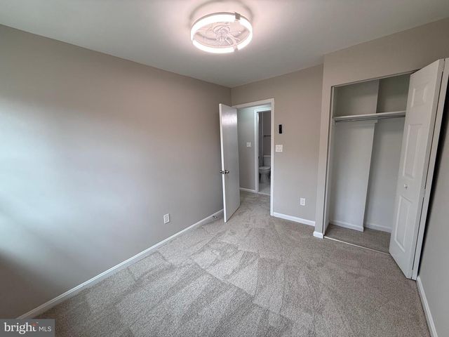 4924 MCFARLAND DR, Fairfax, VA 22032