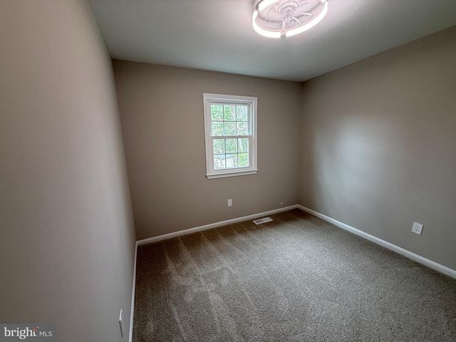 4924 MCFARLAND DR, Fairfax, VA 22032