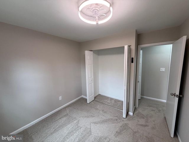 4924 MCFARLAND DR, Fairfax, VA 22032