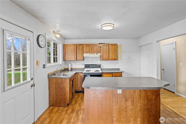 20002 208th Avenue SE, Renton, WA 98058