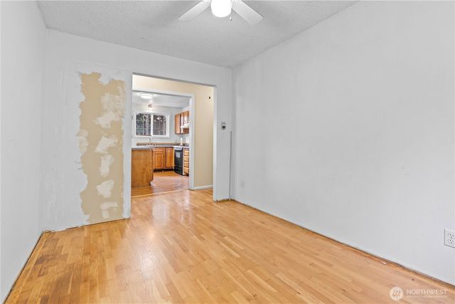 20002 208th Avenue SE, Renton, WA 98058