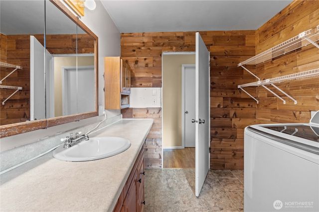 20002 208th Avenue SE, Renton, WA 98058