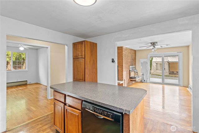 20002 208th Avenue SE, Renton, WA 98058