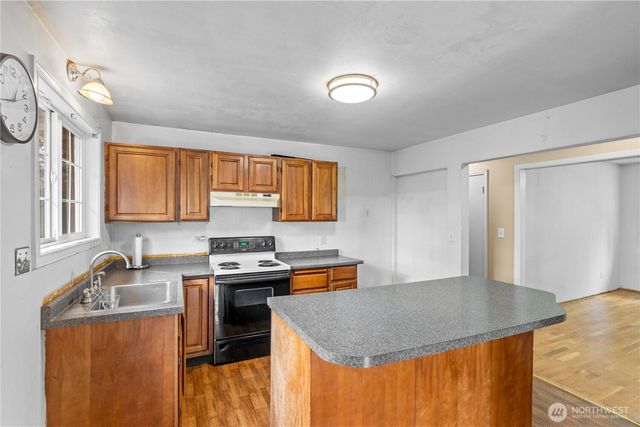 20002 208th Avenue SE, Renton, WA 98058